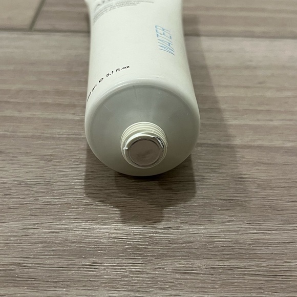 AHAVA Mineral Hand Cream Original Active Deadsea Water - Limited 5.1 Oz Size - Picture 3 of 3